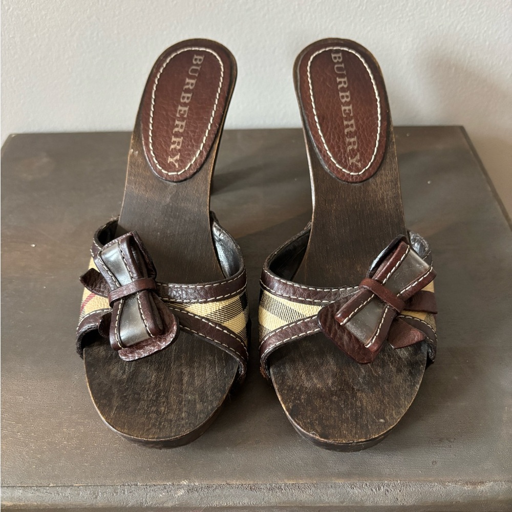 Burberry Mules Sandals in 36